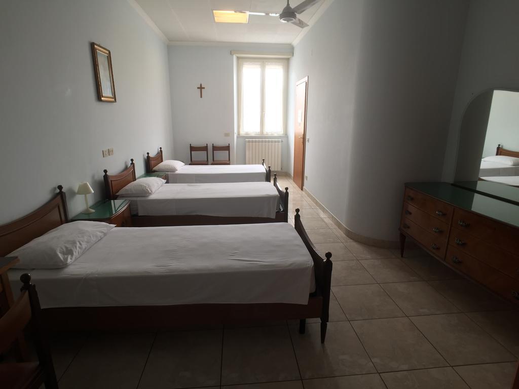 Casa Religiosa Per Ferie Ancelle Del Santuario Ξενοδοχείο Ρώμη Εξωτερικό φωτογραφία