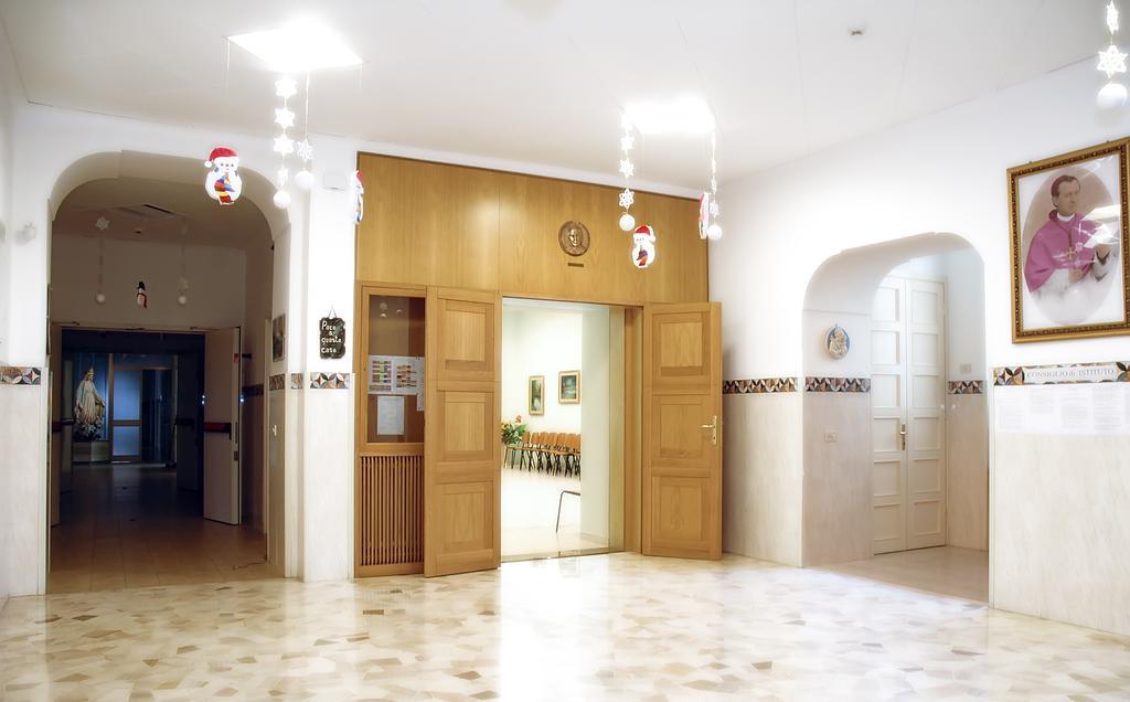 Casa Religiosa Per Ferie Ancelle Del Santuario Ξενοδοχείο Ρώμη Εξωτερικό φωτογραφία