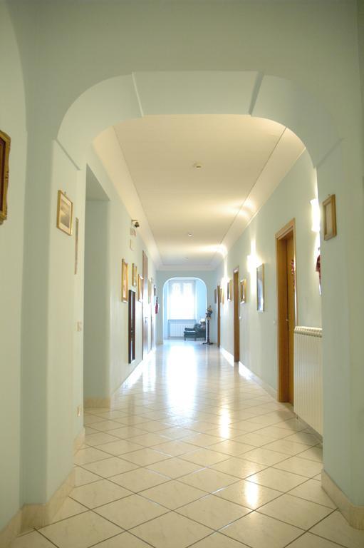 Casa Religiosa Per Ferie Ancelle Del Santuario Ξενοδοχείο Ρώμη Εξωτερικό φωτογραφία